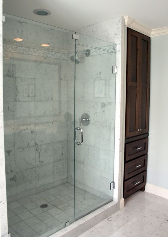 Elegant Shower with Frameless Door